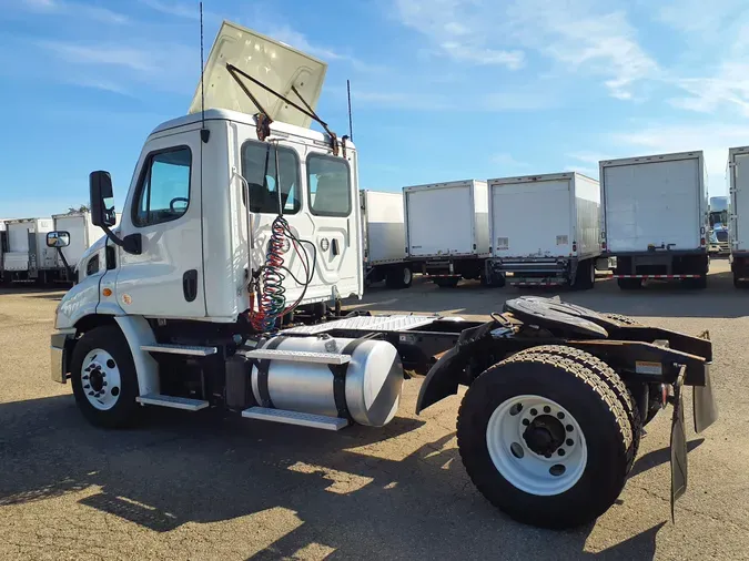 2018 FREIGHTLINER/MERCEDES CASCADIA 113