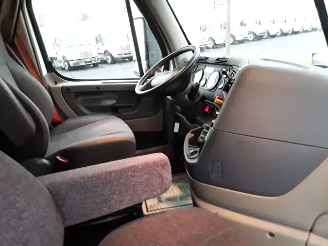 2020 FREIGHTLINER/MERCEDES CASCADIA 125bd75e554fce2e89797006ddf3b53a9d0