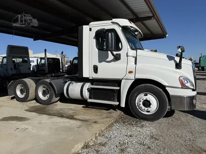 2016 FREIGHTLINER CASCADIA 125bd76245b11929e9c5aaf3c8ddb7ae060
