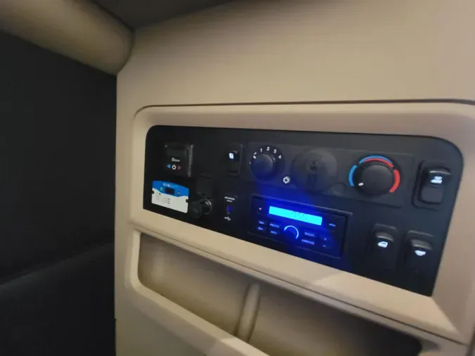 2023 Kenworth T680