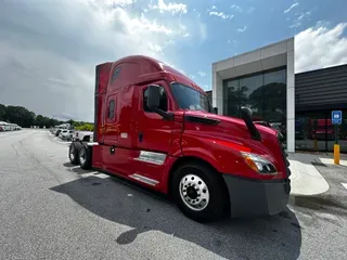 2021 Freightliner Cascadia 126