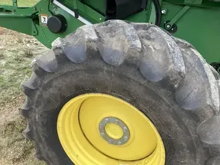 2012 John Deere S670