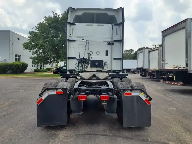 2019 NAVISTAR INTERNATIONAL LT625 SLPR CAB