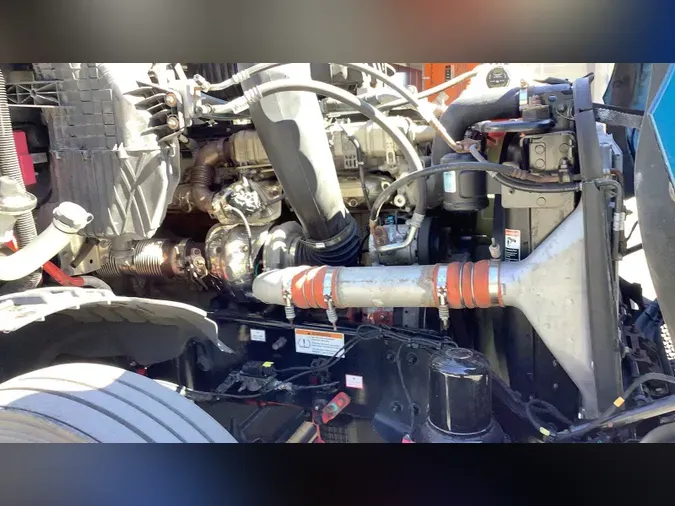 2023 Freightliner Cascadia 126