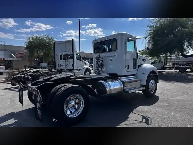 2018 Peterbilt 337