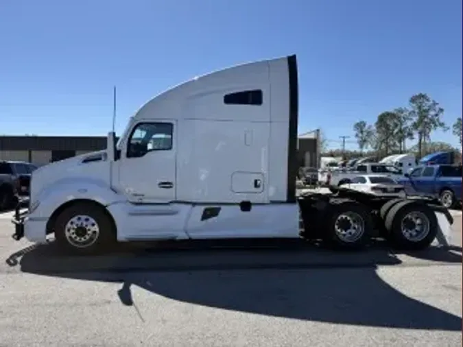 2021 Kenworth T680