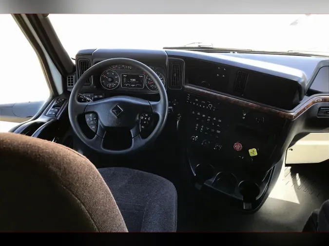 2022 INT LT625 6x4