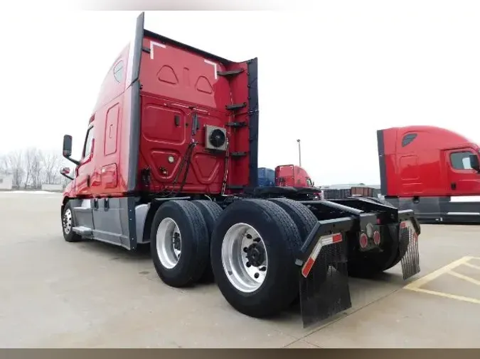 2020 Freightliner Cascadia