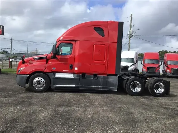 2020 FREIGHTLINER CA126