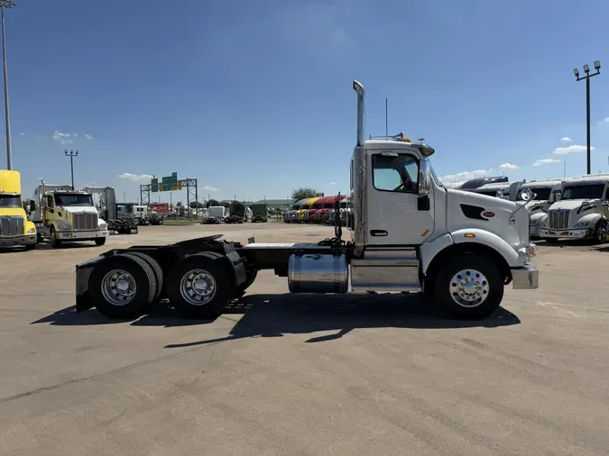 2021 Peterbilt 567