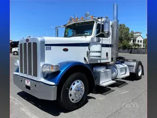 2018 PETERBILT 389