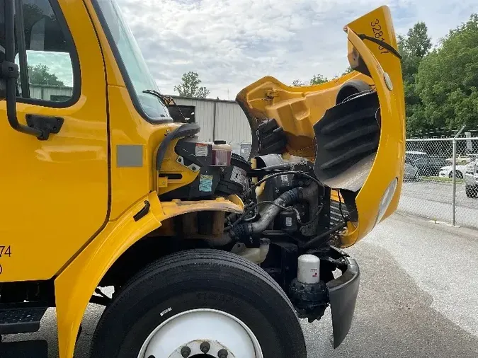 2019 Freightliner M2