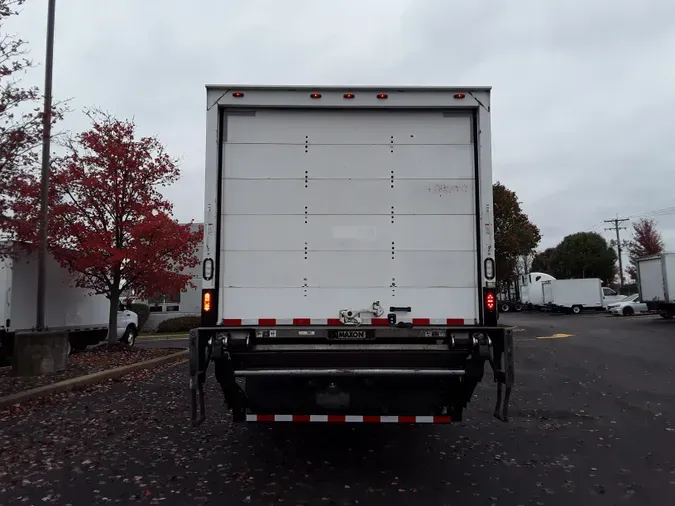 2016 FREIGHTLINER/MERCEDES M2 106