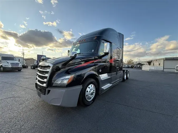 2020 FREIGHTLINER CA126