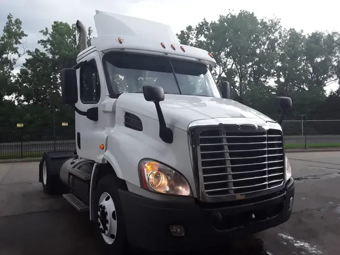 2018 FREIGHTLINER CASCADIA 113