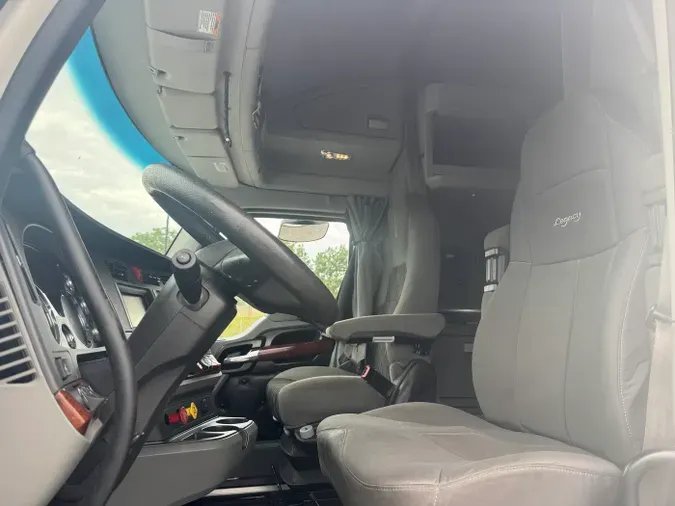 2022 Kenworth T680