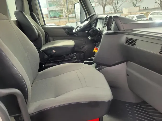 2020 International LT625