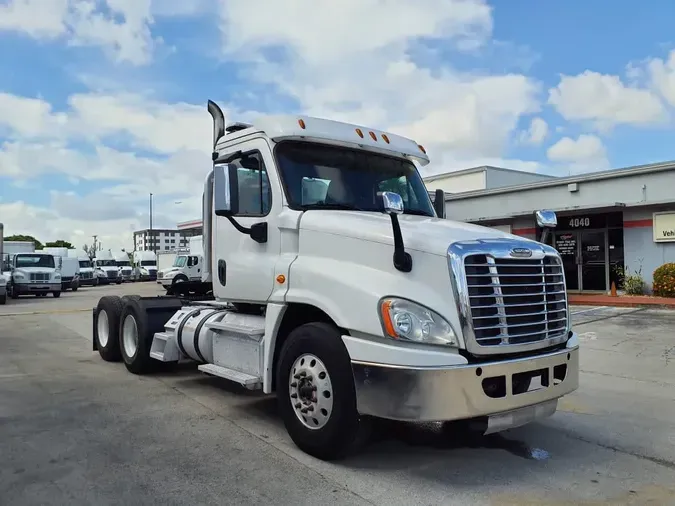 2019 FREIGHTLINER/MERCEDES CASCADIA 125bdae2fb6e2060faf7b178bbc67cf5639