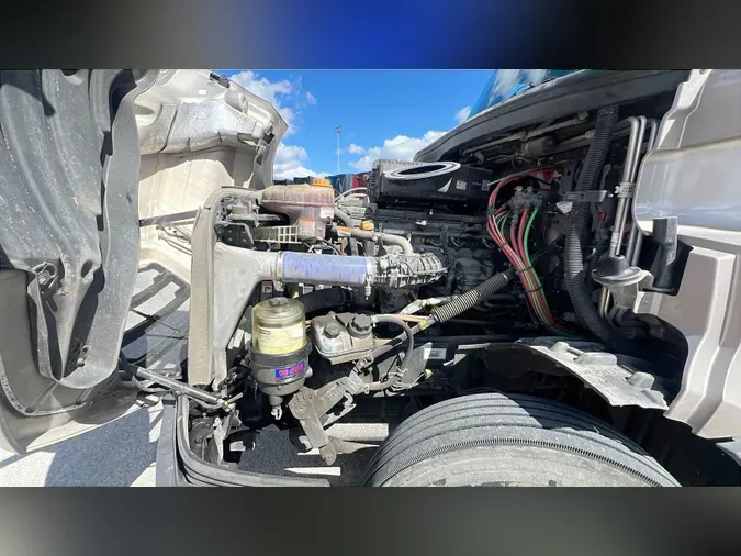 2025 Freightliner Cascadia 126