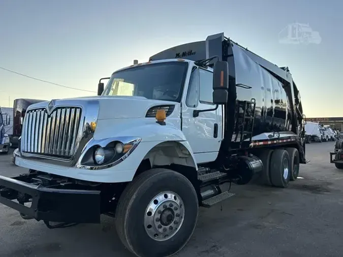 2011 INTERNATIONAL WORKSTAR 7400