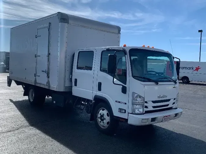 2017 Isuzu Truck NQRbdb8e379ab84b97a76e7b3e6b990412d