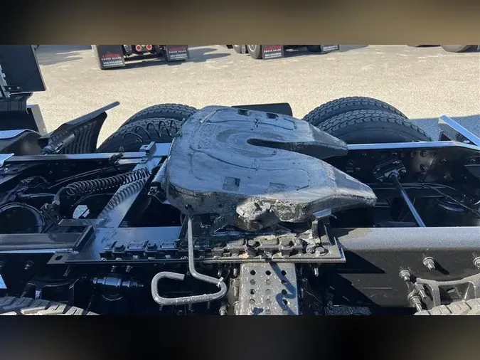 2022 FREIGHTLINER CA126