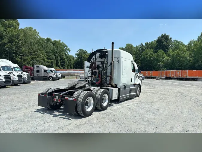 2021 Freightliner Cascadia 126bdbbd525d855d8f83fbc3ed2af392acf