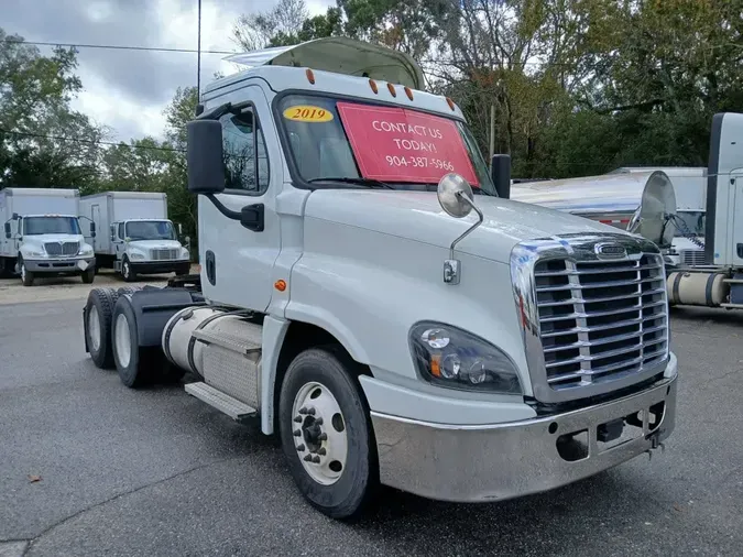 2019 FREIGHTLINER/MERCEDES CASCADIA 125bdbd21cdbaeabcdd0f9061f3b4e60e2f