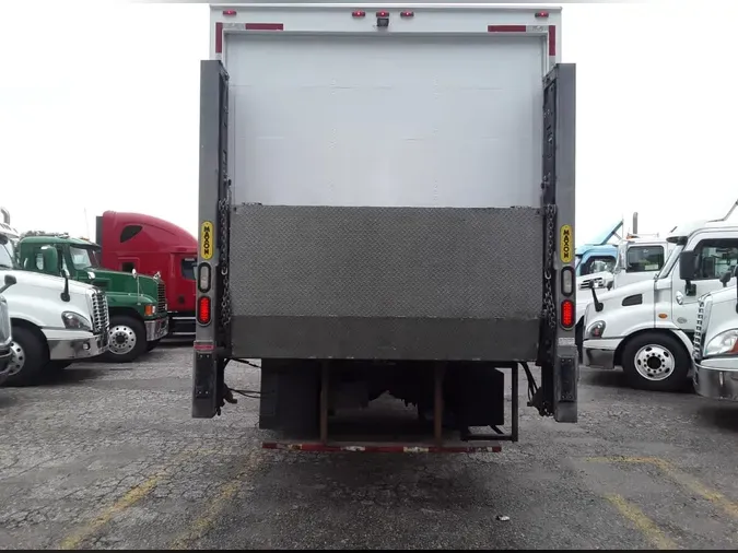 2019 FREIGHTLINER M2 106