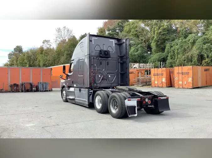 2022 Freightliner Cascadia 126bdc610edba033bd3e5cbffcba690bff9