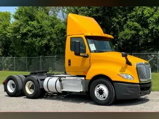 2019 INT LT625 6x4