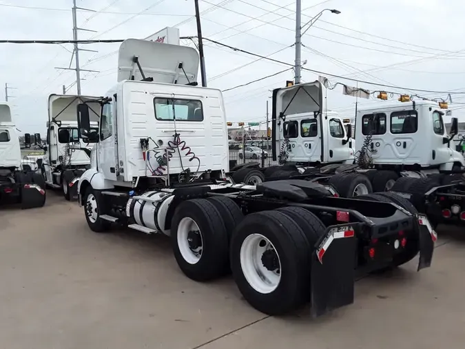 2019 VOLVO VNL64T-300bdc6d4dbdc1c4b02d8927834ad25c55b