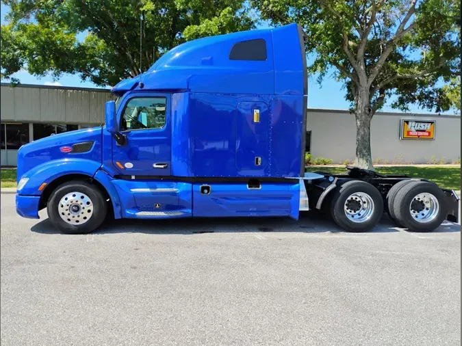 2022 Peterbilt 579