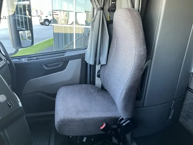 2024 VOLVO VNL64T860bdc81c37e44db51672644446f7f469cf