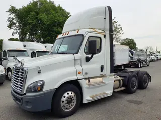 2019 FREIGHTLINER/MERCEDES CASCADIA 125