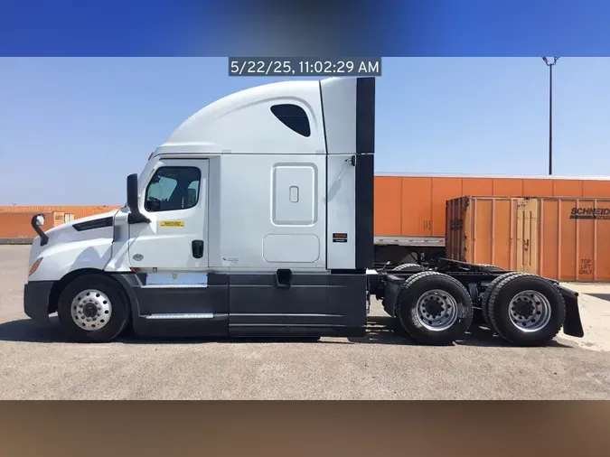 2021 Freightliner Cascadia