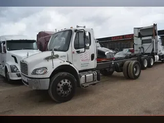 2014 FREIGHTLINER BUSINESS CLASS M2 106