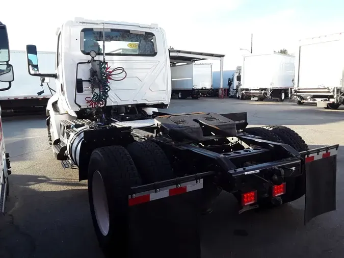 2019 NAVISTAR INTERNATIONAL RH613 DAYCAB S/A