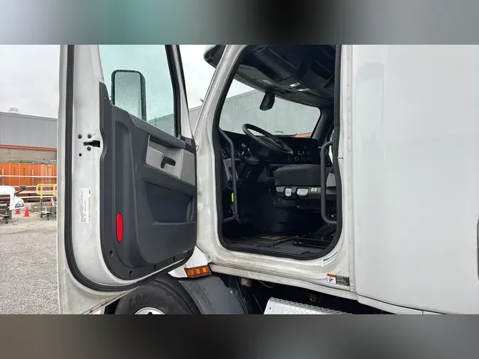 2020 Freightliner Cascadia