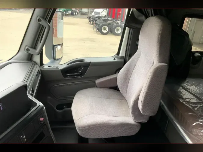 2019 INT LT625 6x4