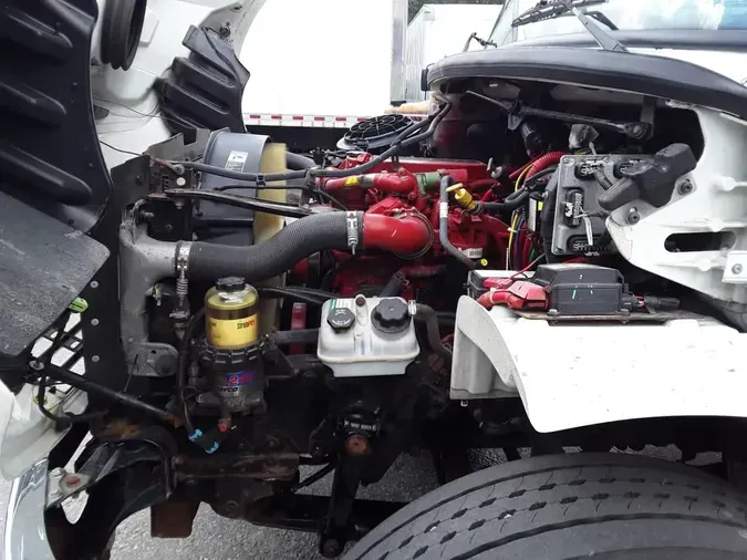 2017 FREIGHTLINER M2 106