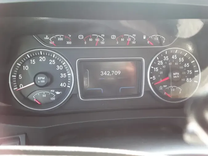 2019 NAVISTAR INTERNATIONAL MV607 (4X2)