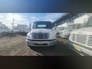 2019 FREIGHTLINER/MERCEDES M2 106