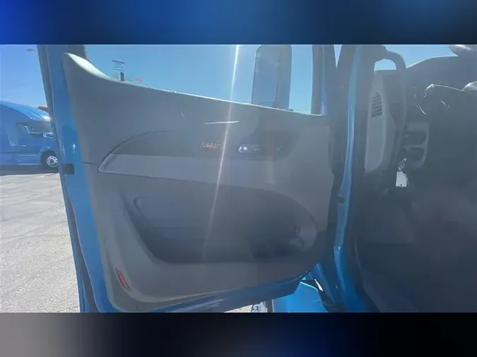 2022 PETERBILT 579