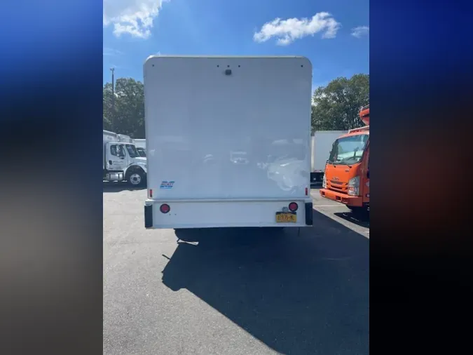 2019 NAVISTAR INTERNATIONAL 4300