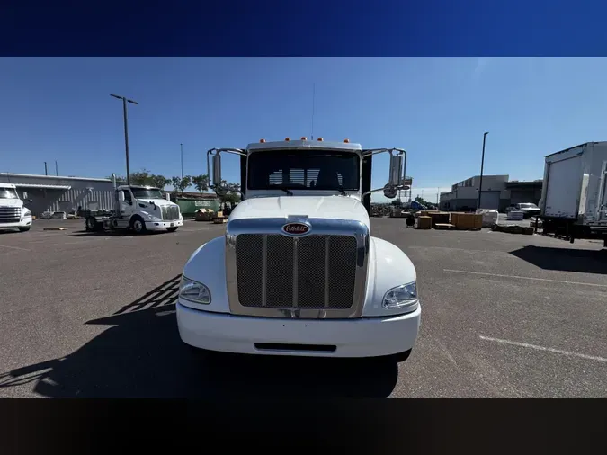 2019 Peterbilt 330