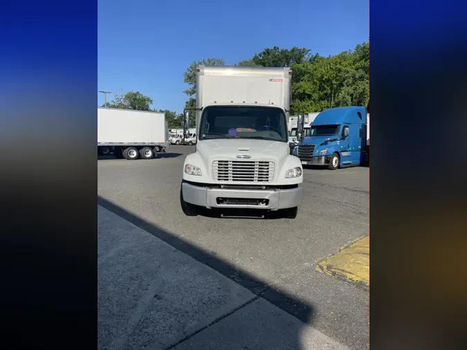 2018 FREIGHTLINER M2 106