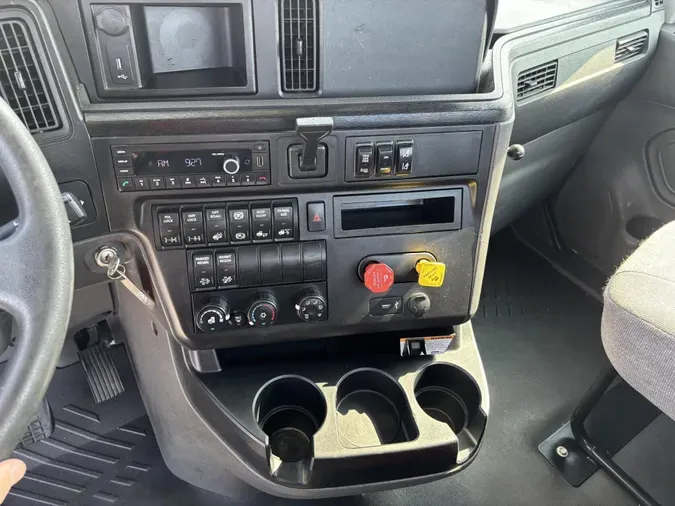 2021 International LT625