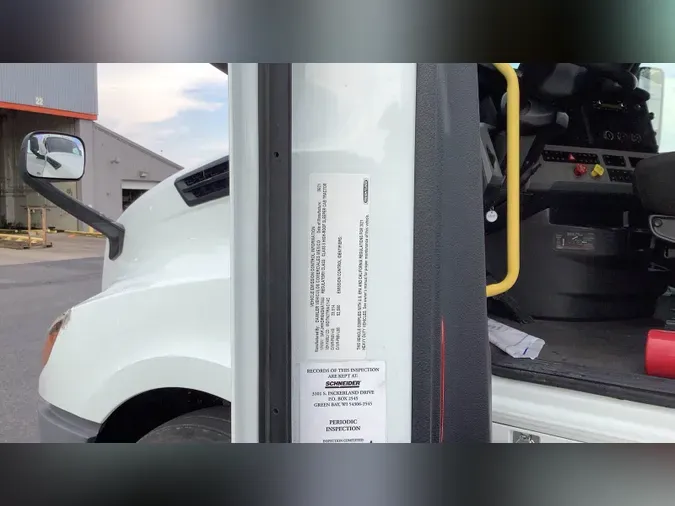 2022 Freightliner Cascadia 126