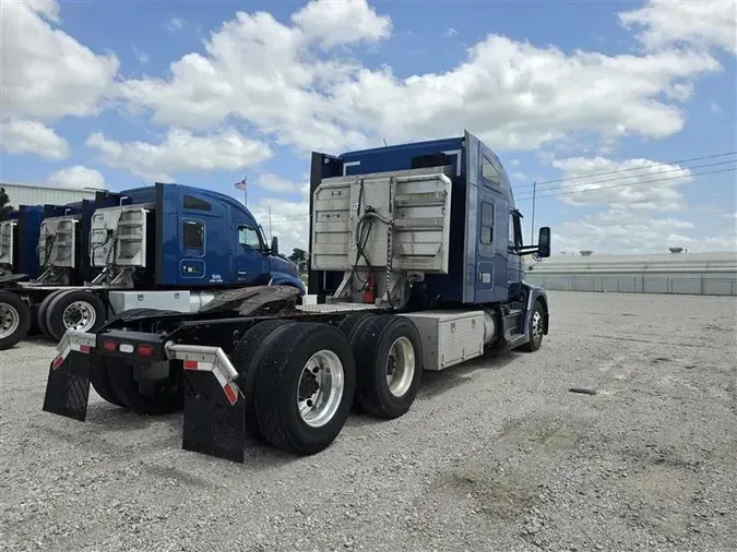 2023 KENWORTH T680bde0abb67cd14d482e71f75d56a266ae